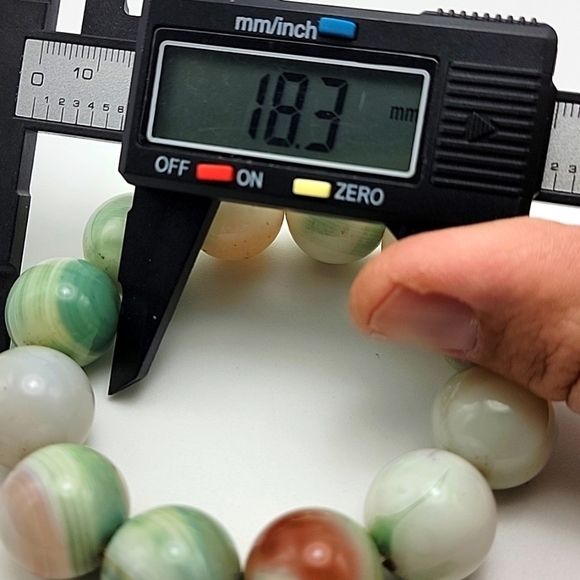 Large 18mm Green, Cream, and Red Ocean Agate Beaded Bracelet Natural Gemstone - Picture 6 of 7